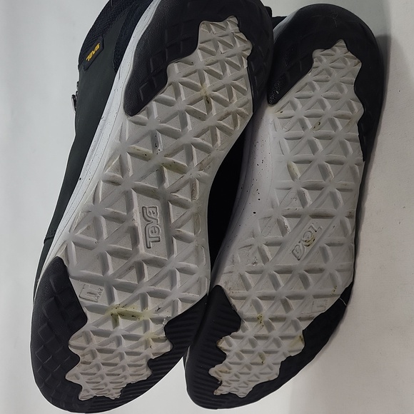 Teva Arrowood Lux Mid Waterproof Black Leather Shoes Womens Size 8.5 - Picture 5 of 8